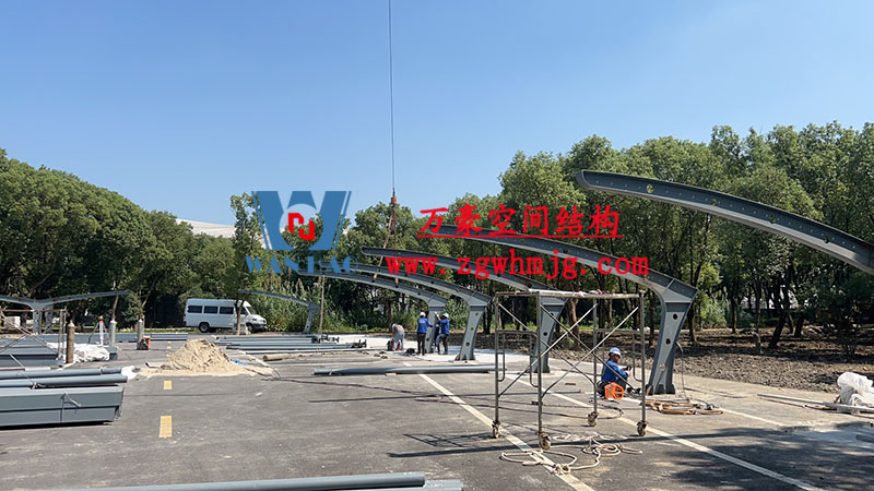 寧波大學(xué)北大門停車場(chǎng)遮陽棚改造提升工程